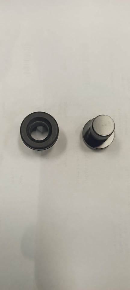 RB/SR PVC Blank and Rubber Grommet